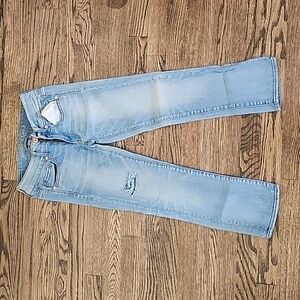 American eagle size 2 regular artist crop Capri light blue small distressed